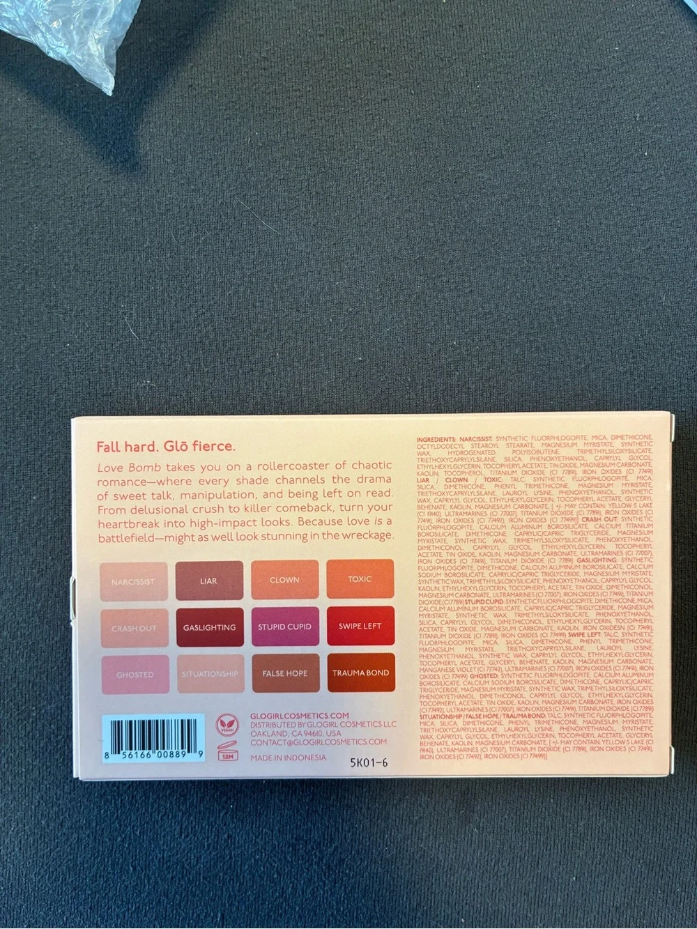 GlōGirl Cosmetics: Love Bomb Blush Palette